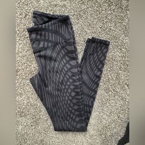 ALO Yoga Gray Patterned Leggings XS